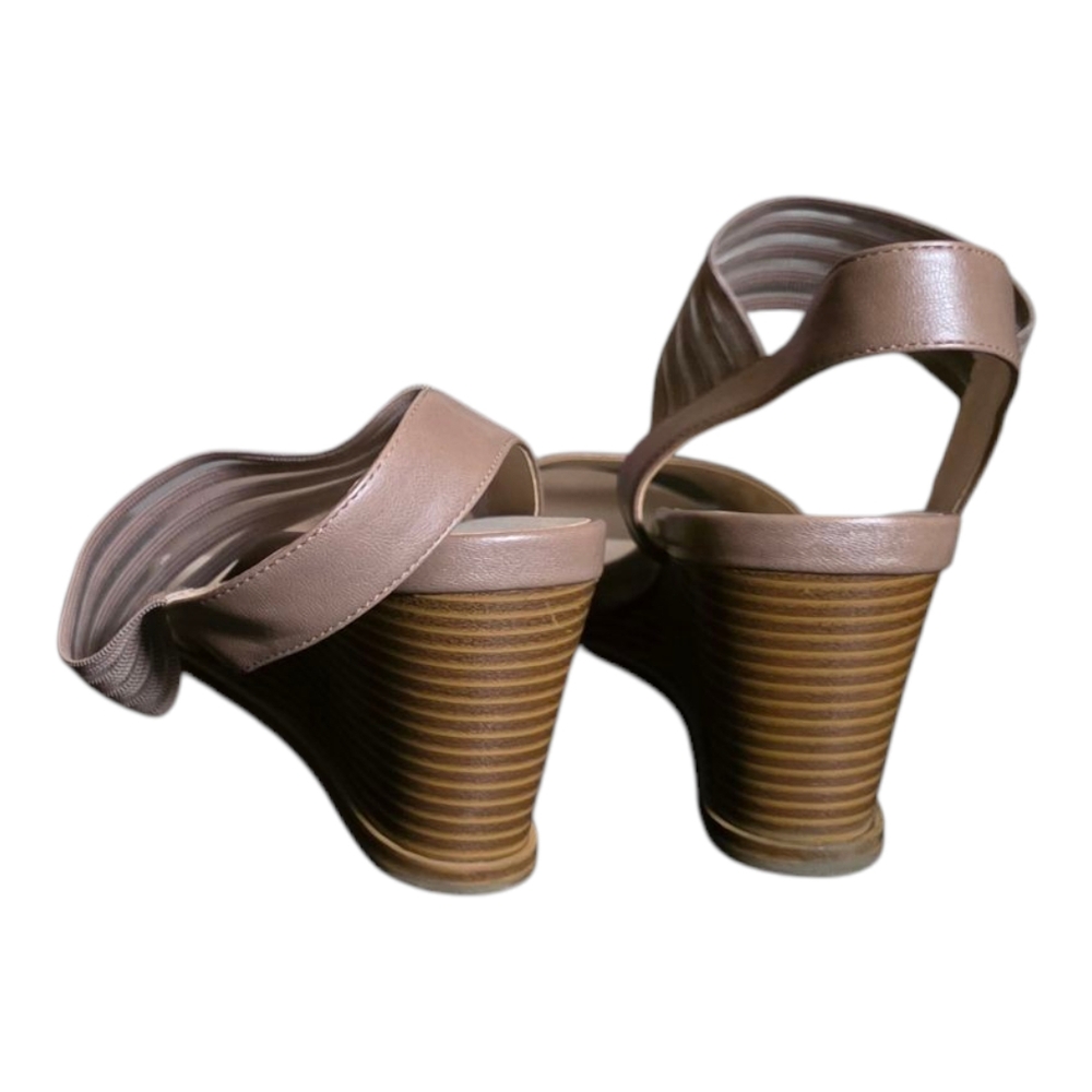 LifeStride Tan Wedge Sandals